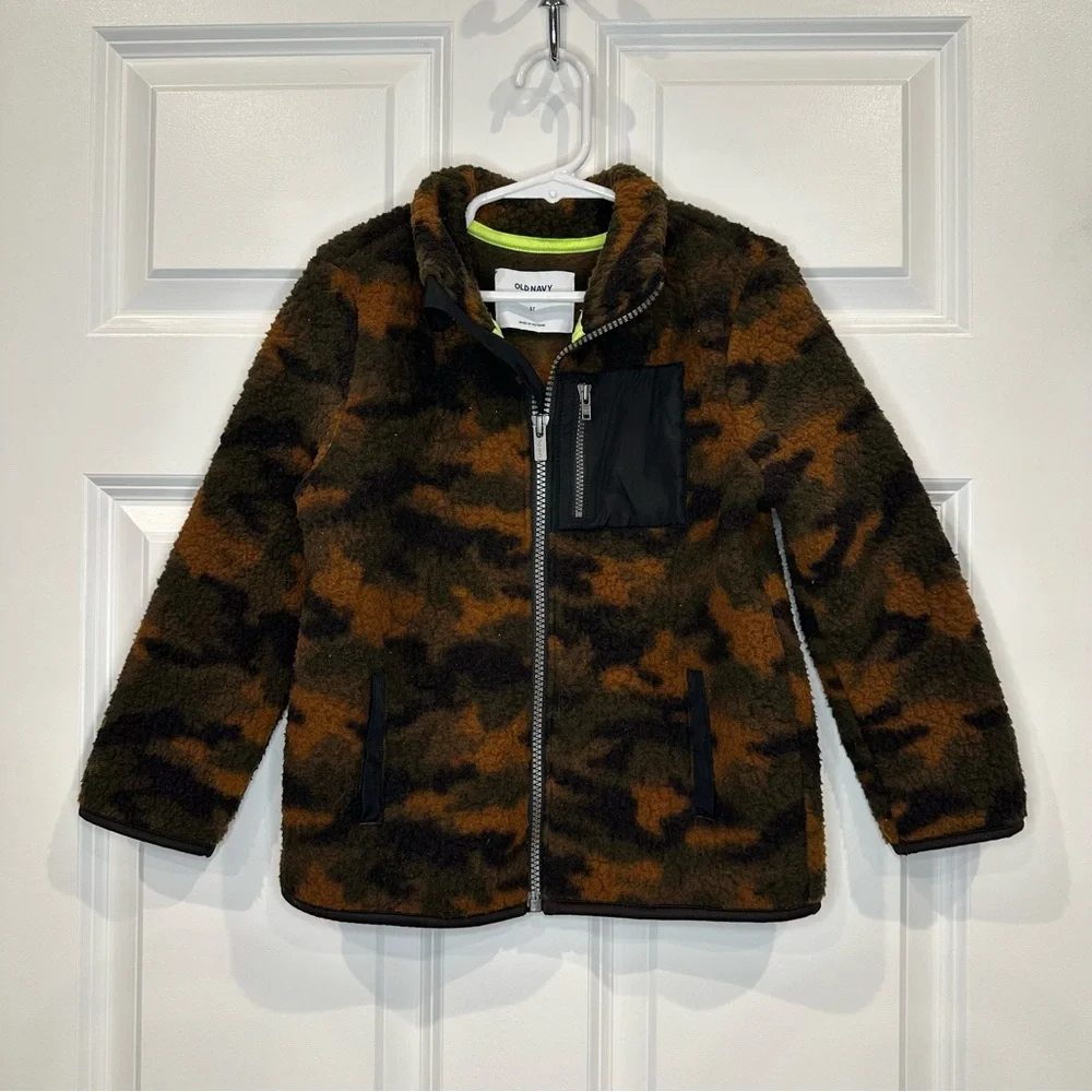 Old Navy Sherpa Zip‎ Up Size 5T